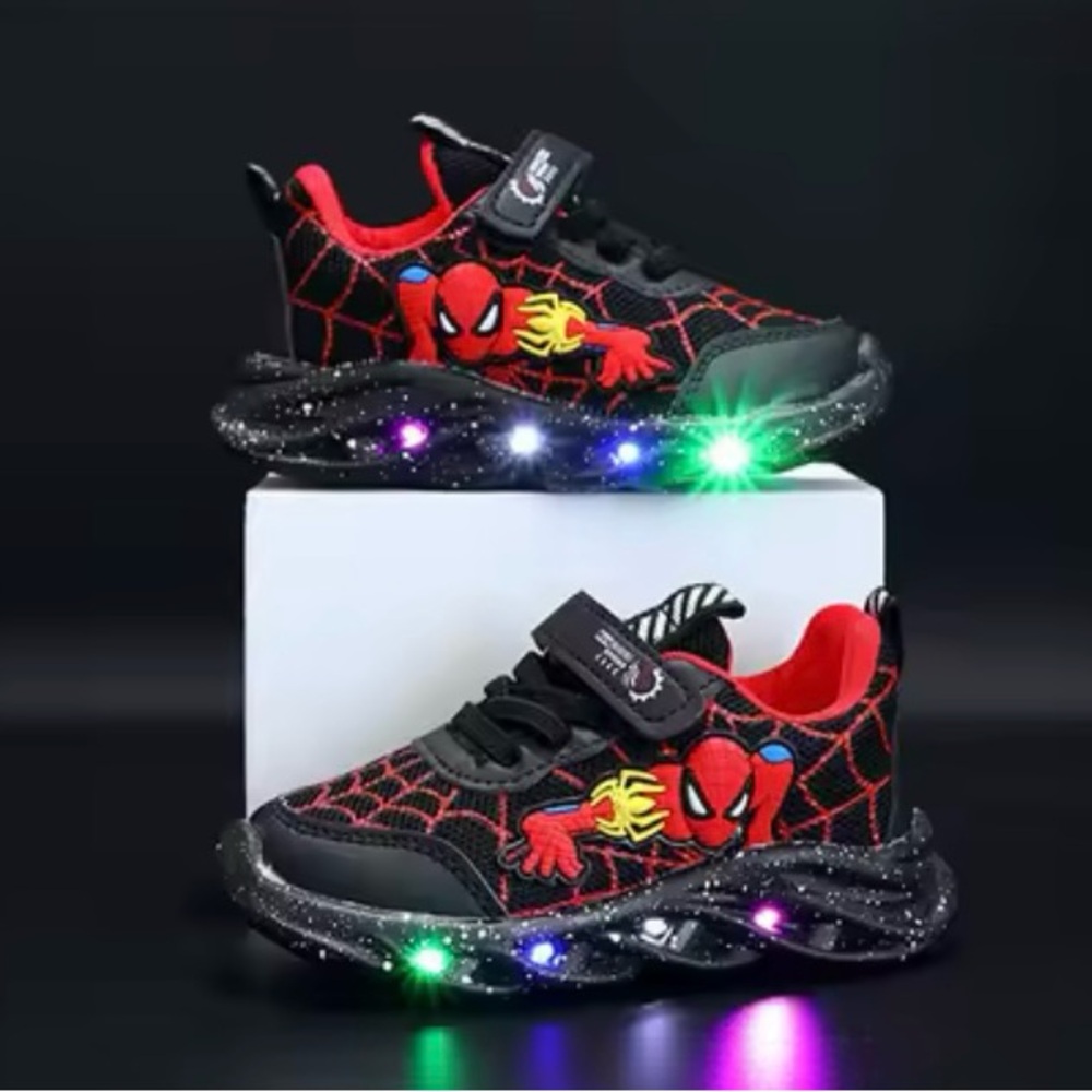 Boys Spiderman Mesh LED Light Up, Breathable Sport Shoes, Disney. BLACK - Picture 6 of 6